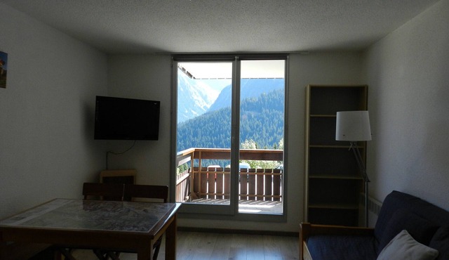 Apartment 6 pax, 1 cabin, ski-in/ski-out, balcony, elevator