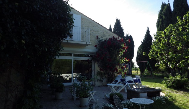 Apartment 6 people in an authentic Provencal Mas with large swimming pool