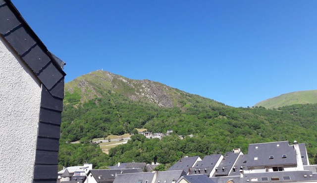 Apartment 7/9 sleeps Saint Lary 100 m from the city center