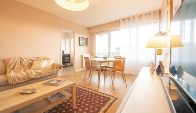 Apartment 73m2 chic and elegant 4 people - Amiens center - Covered parking