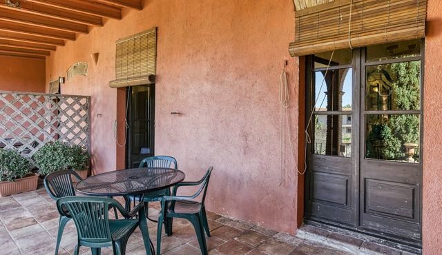Apartment 'Apartaments Can Gibert - Rubina' with Private Terrace, Shared Garden and Wi-Fi