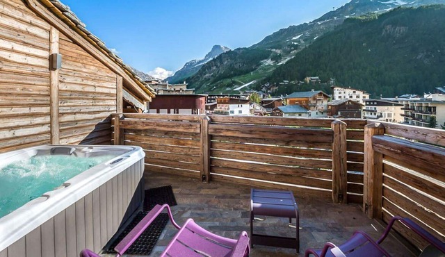 Apartment Adalene - Five Bedroom Villa, Sleeps 10