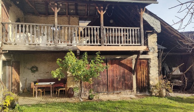 Apartment 'Aile 2 Personnes Maison Ancienne' with Mountain View, Private Terrace and Wi-Fi