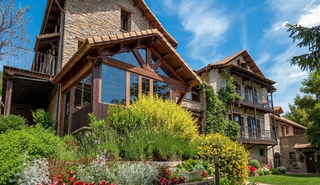Apartment 'Albar' with Mountain View, Shared Pool and Wi-Fi
