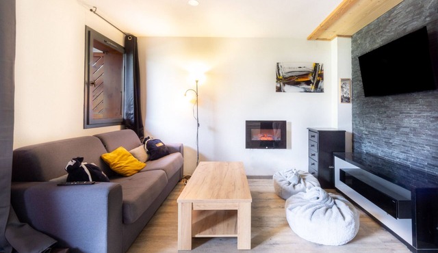 Apartment 'Albiez' with Mountain View, Shared Pool and Wi-Fi