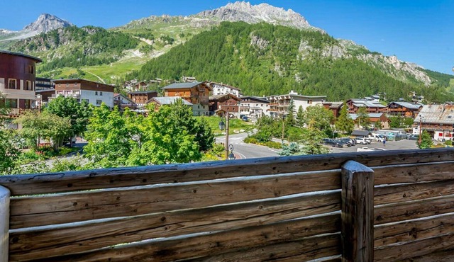 Apartment Alexis - Four Bedroom Villa, Sleeps 8