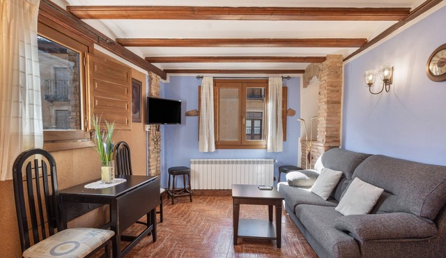 Apartment 'Amira' with Wi-Fi and Air Conditioning