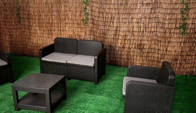 Apartment and garden in lille fac de droit