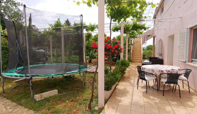 Apartment Ani - Two Bedroom Apartment with Terrace and Garden View