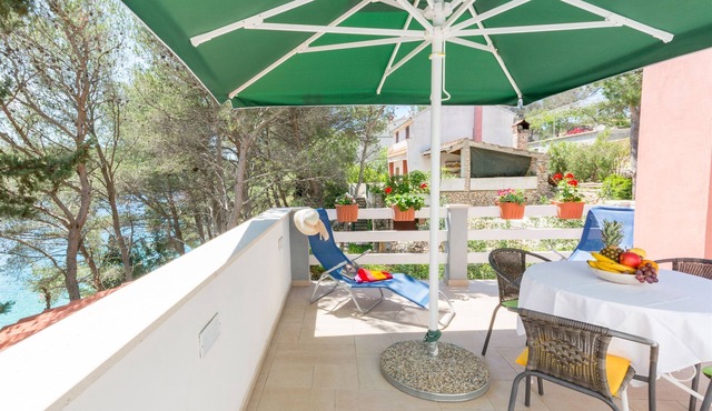 Apartment Ante (42931-A1) - Milna - island Brac