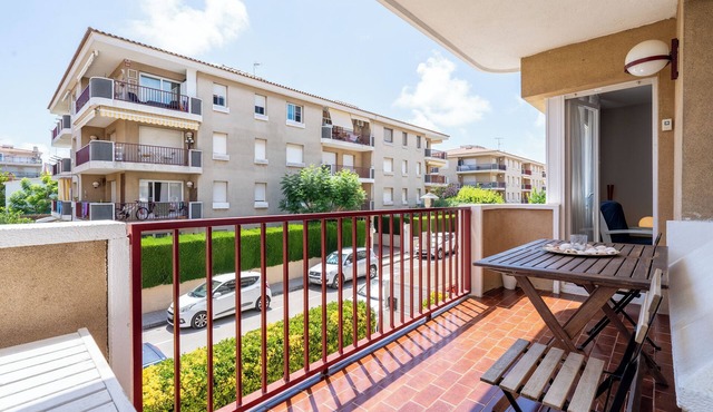 Apartment 'Apartament Platja De Sant Salvador' with Private Terrace, Balcony and Wi-Fi