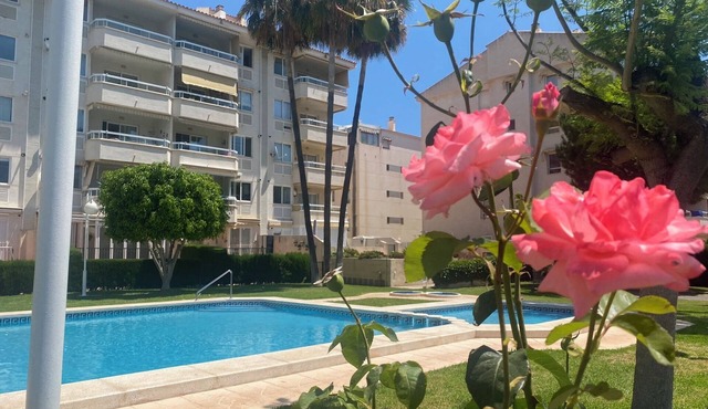 Apartment 'Apartamento Cal Albir' with Shared Pool, Wi-Fi and Air Conditioning
