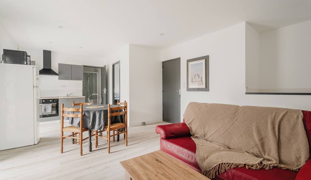 Apartment 'Appartement T2 Rénové La Suite' with Wi-Fi