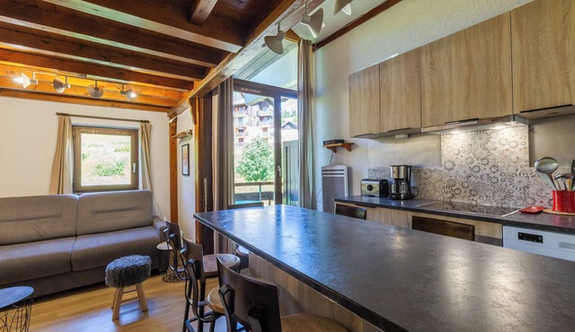 Apartment "Aravis" with Mountain View, Shared Pool and Wi-Fi