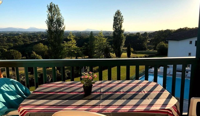 Apartment Arcangues foot of Golf, near Biarritz