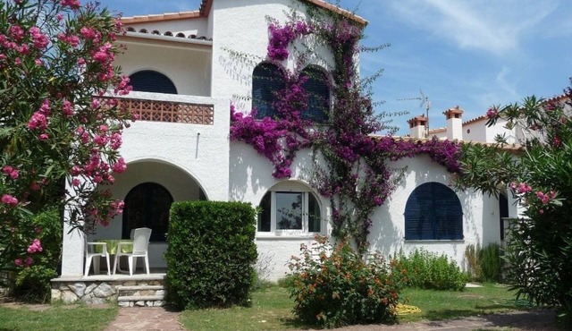 Apartment 'ART-Apartamentos Revilla Tacke G' with Balcony, Shared Pool & Barbecue