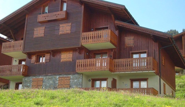 APARTMENT AT THE FOOT OF THE SLOPES