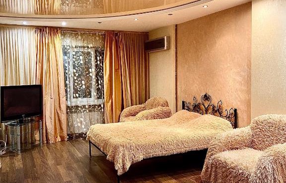 Apartment at Krasnoarmeyskaya 41