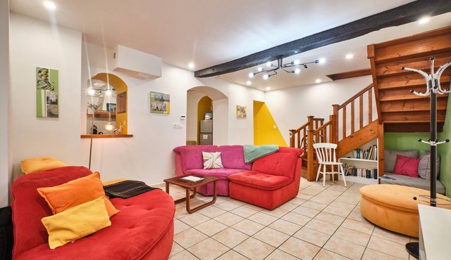 Apartment 'Au 81 - Maison De Ville À Louer' with Wi-Fi