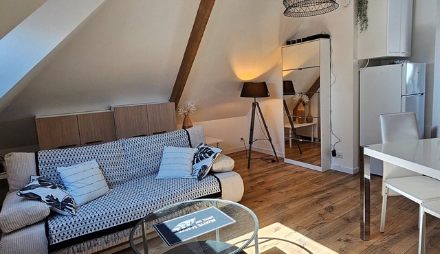 Apartment 'Au Cœur Du Village' with Wi-Fi