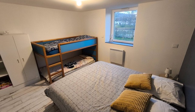 Apartment 'Bienvenue Au Bord De Meuse' with Wi-Fi