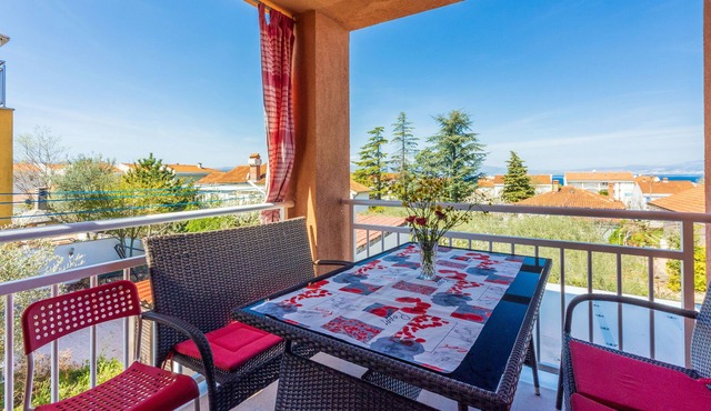 Apartment Besima (15011-A1) - Malinska - island Krk