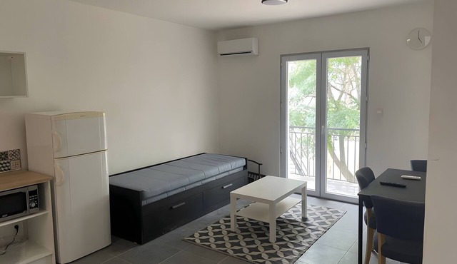 Apartment 'B' with Private Terrace and Shared Garden