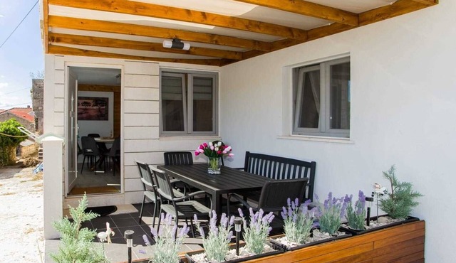 Apartment Badia with free parking