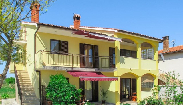 Apartment Banko - PUL408 by Interhome