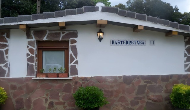 Apartment 'Basterretxea II' with Mountain Views, Private Terrace and Wi-Fi