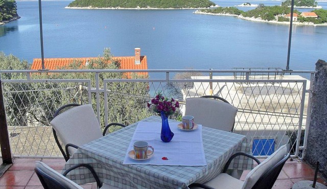 Apartment Bella Vista -Three Bedroom Apartment with Balcony and Sea View