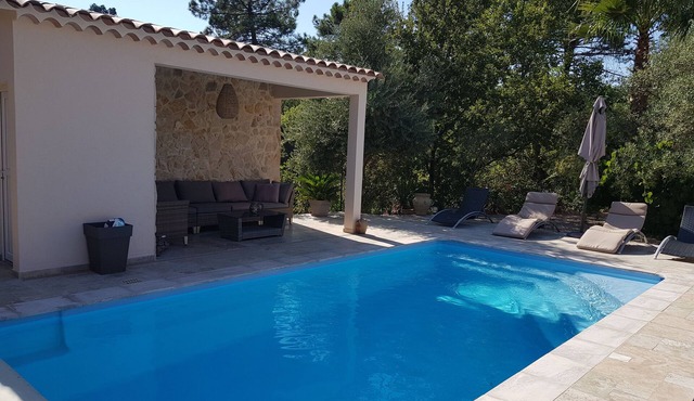 Apartment between the sea and the Verdon