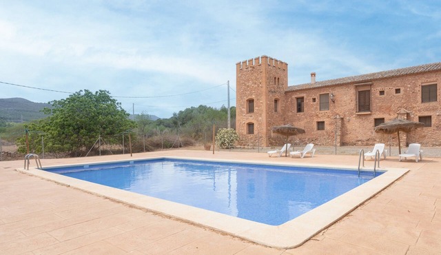 Apartment 'Blanca' with Mountain View, Shared Pool and Shared Garden