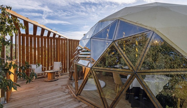 Apartment 'Bubble Suites' with Mountain View, Wi-Fi and Air Conditioning