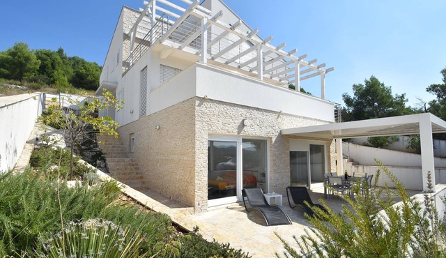 Apartment by the Beach in Dalmatia