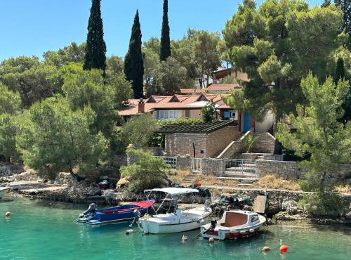 Apartment By the Sea