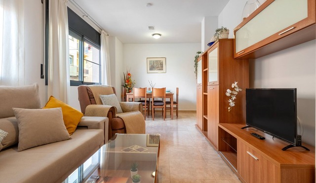 Apartment 'Ca La Mercè' with Private Terrace, Wi-Fi and Air Conditioning