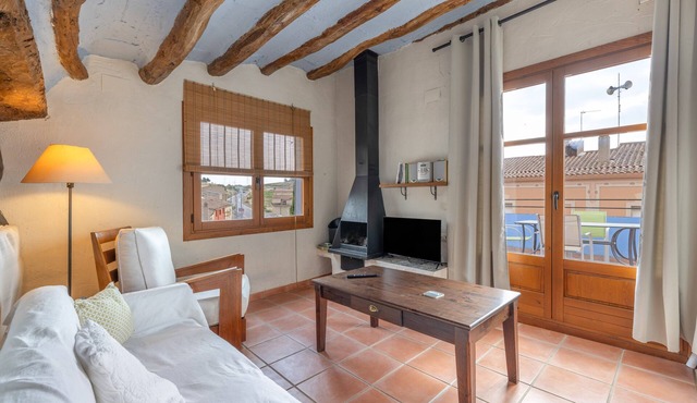 Apartment 'Cal Capdevila Blau' with Mountain View, Wi-Fi and Air Conditioning