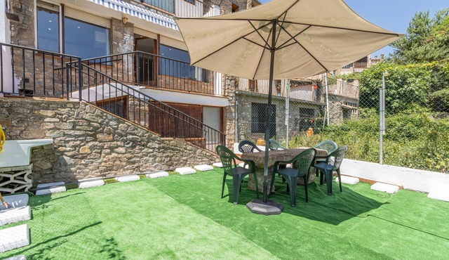Apartment 'Cal Confianza' with Mountain View, Private Garden and Wi-Fi