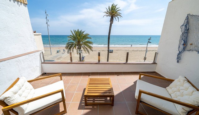 Apartment 'Calafellmar Loft' with Sea View, Wi-Fi and Air Conditioning