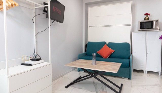 Apartment 'Calme Elegant – Rer B – Paris' with Wi-Fi
