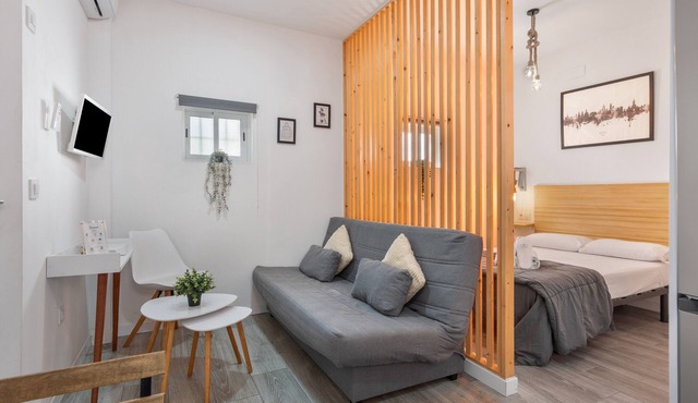 Apartment 'Casa Abuela Maria' with Private Terrace and Wi-Fi