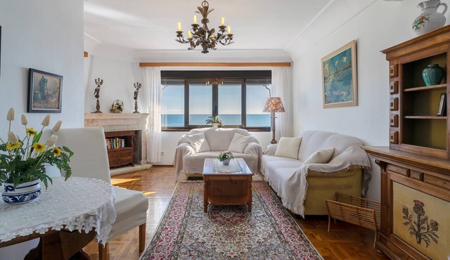 Apartment Casa Blanca 1 with Sea Views, A/C and Wi-Fi