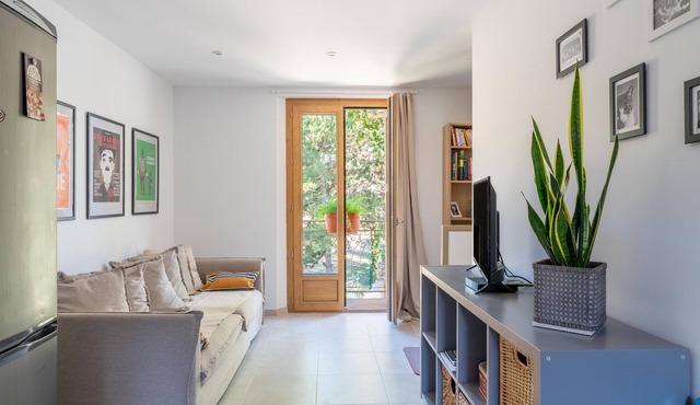 Apartment 'Casa Zio' with Balcony, Wi-Fi and Air Conditioning