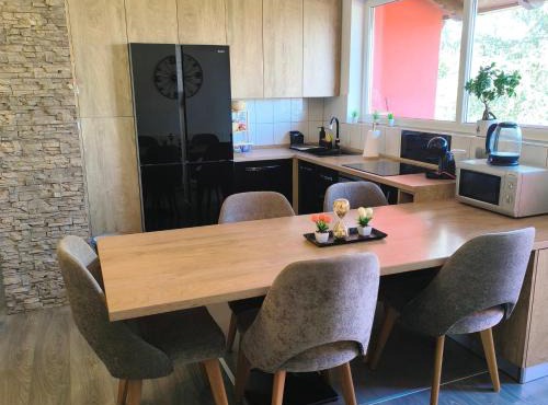 Apartment Cedar and secure parking near the airport Zagreb - Park4youZagreb