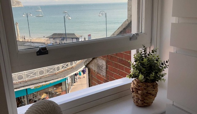 Apartment - Centre of Swanage Stunning Sea Views