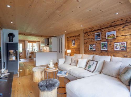 Apartment Chalet Bijou- 1 OG by Interhome