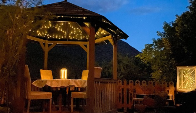 Apartment 'Chalet Des Heureux' with Lake View, Private Terrace and Wi-Fi