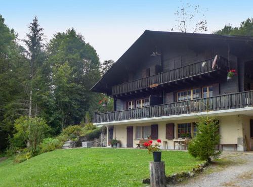 Apartment Chalet l'Aube by Interhome