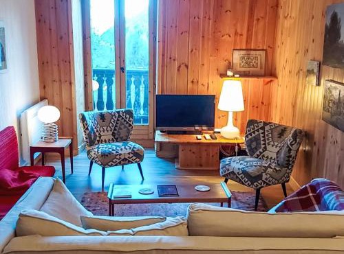 Apartment Chalet Le Tour by Interhome